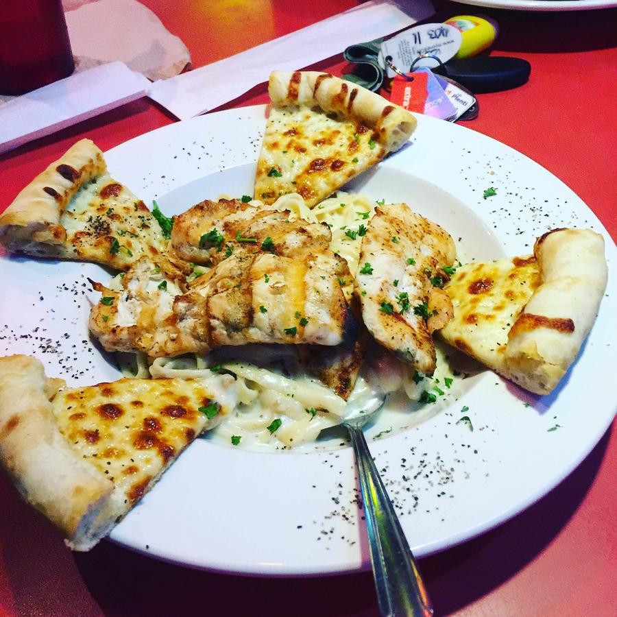 Review of Buffalo Jack's Legendary Wings in Destin, FL