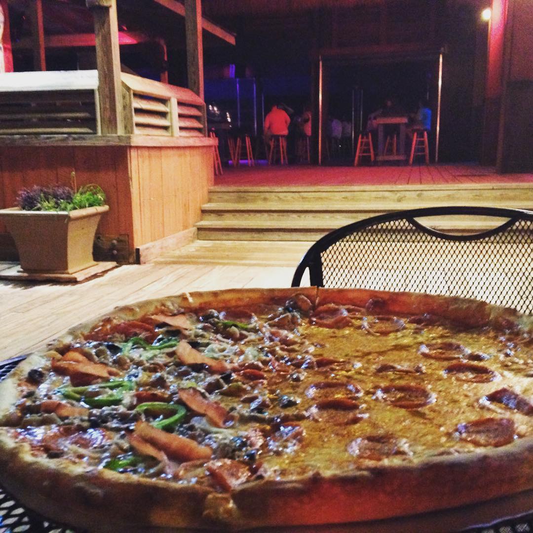 Unbiased Review of Bamboo Willie's in Pensacola Beach