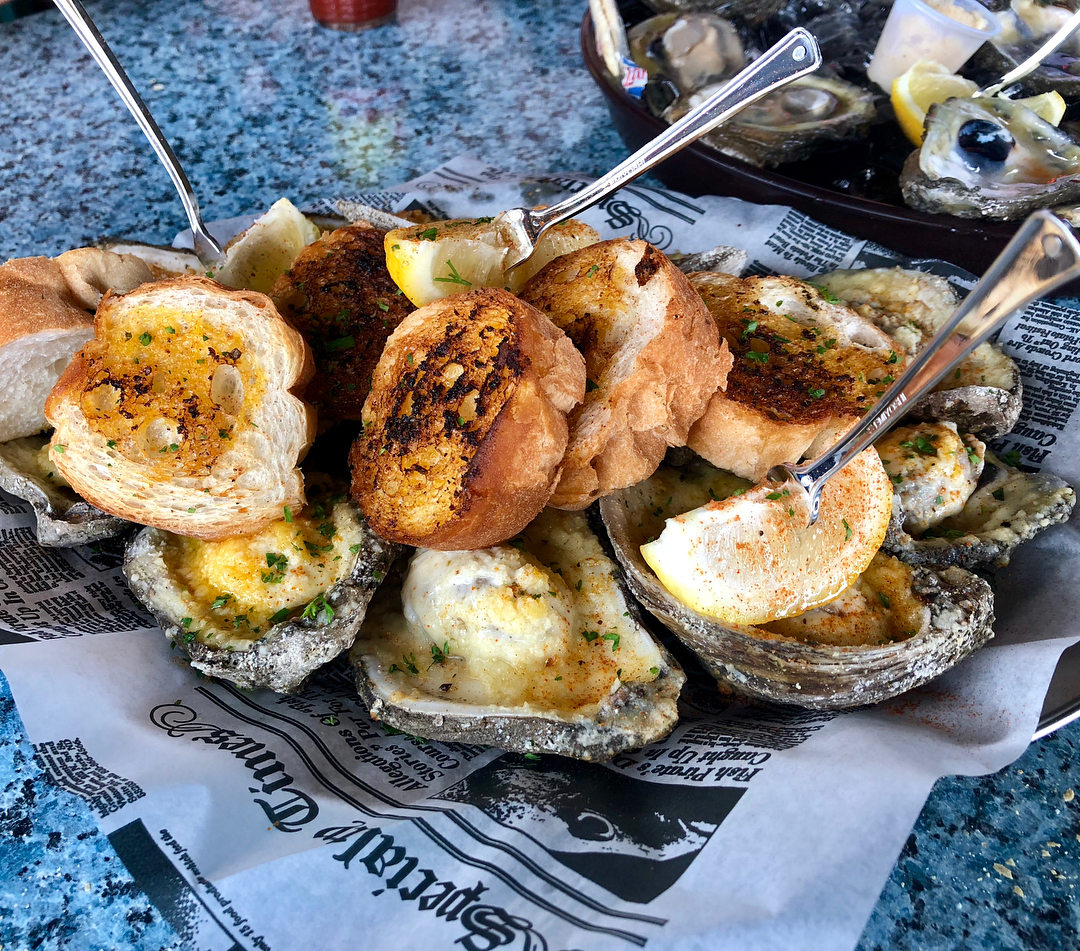 Unbiased Review of Hammerhead's Bar & Grill in Destin, FL