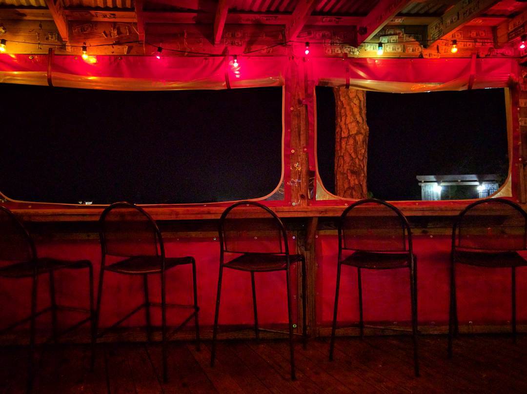 Unbiased Review of Hammerhead's Bar & Grill in Destin, FL