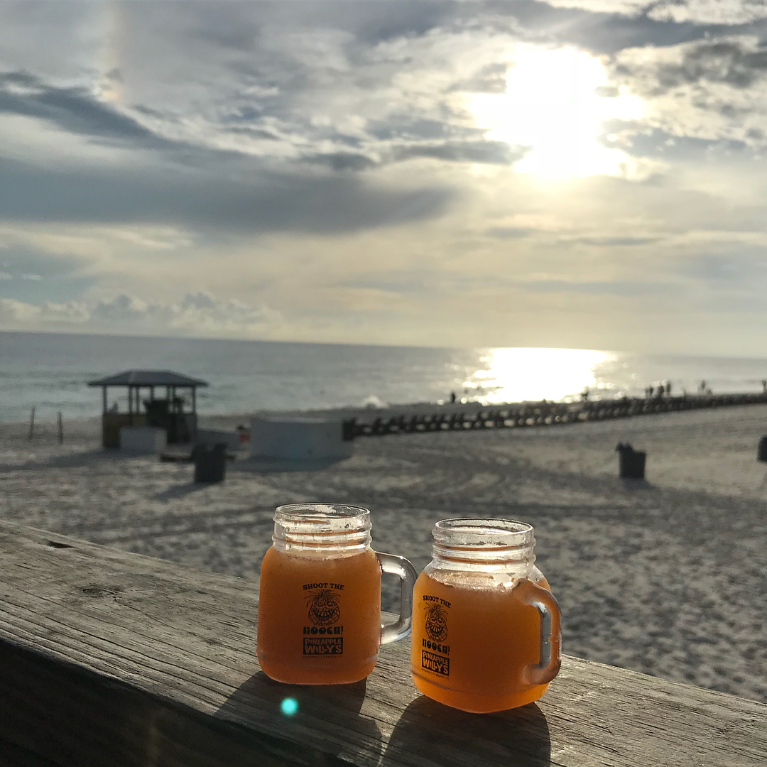 Unbiased Review of Pineapple Willy's in Panama City Beach