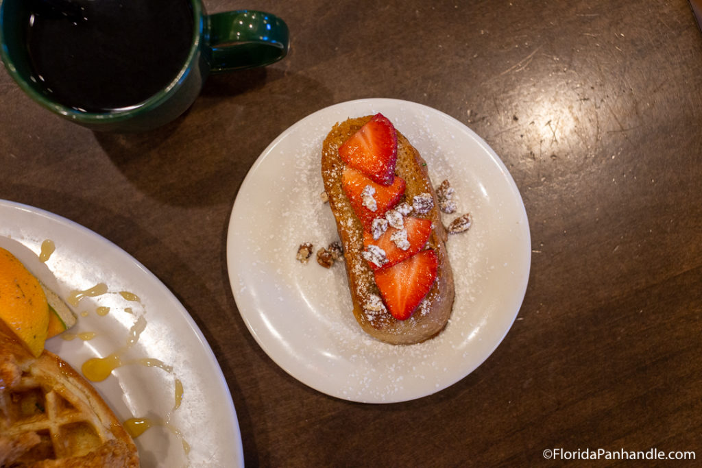 toast with strawberries on top at andys flour power