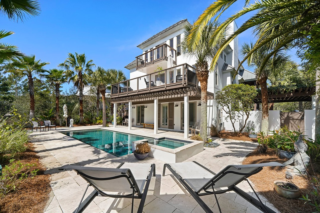 5 Charming Vacation Rentals in 30A