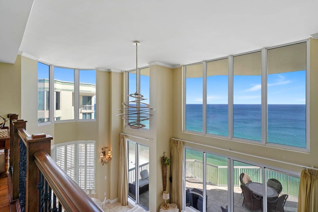 luxury vacation rentals in destin, views of the ocean, condo, large windows, the gulf