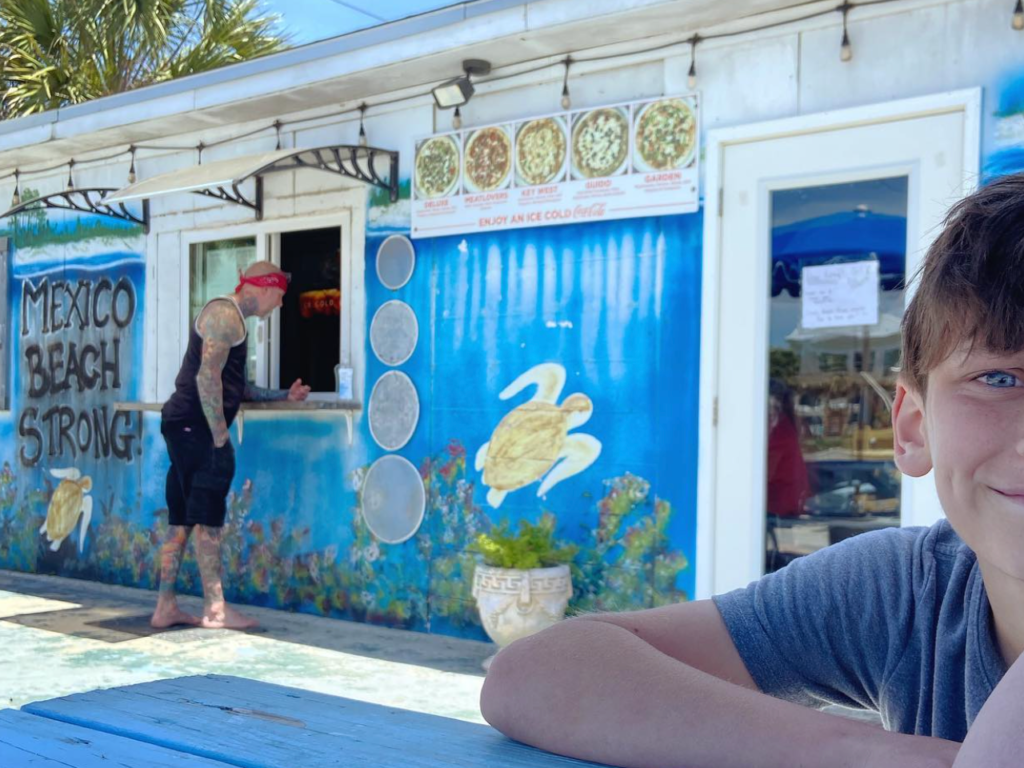 pizza place in mexico beach, crazy beach pizza