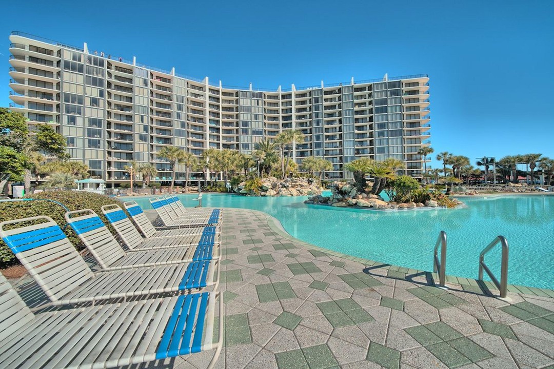 Edgewater Beach & Golf Resort