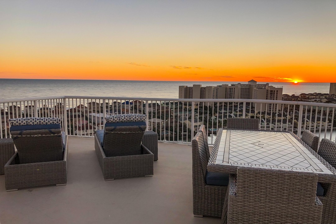 Pelican Beach Resort