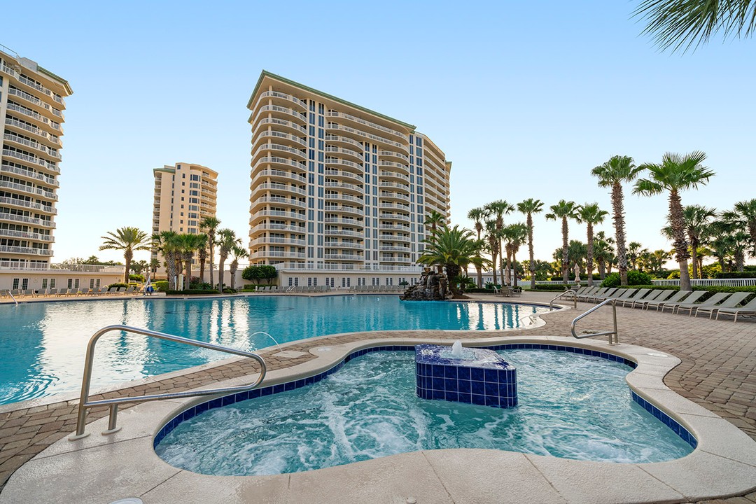 Silver Shells Beach Resort & Spa