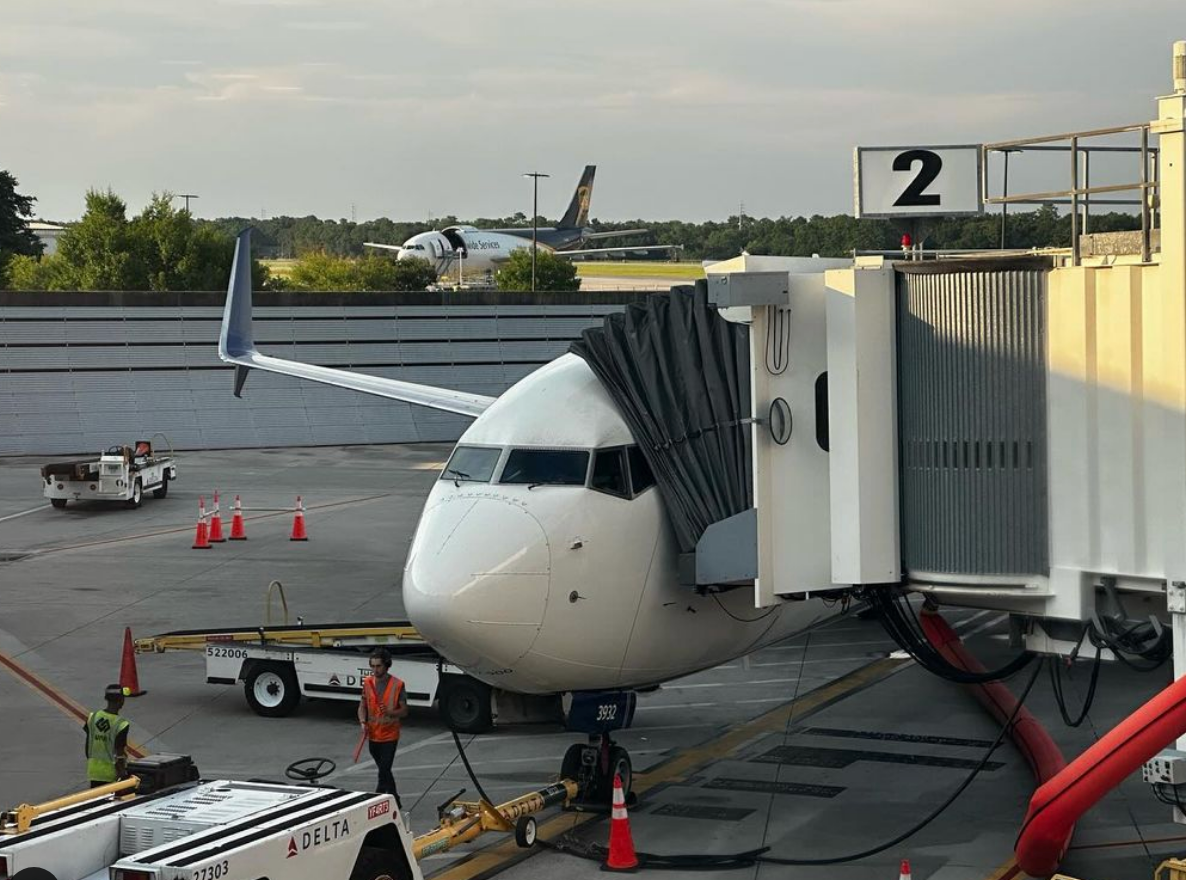 Flying into Pensacola Your Ultimate Airport + Travel Guide